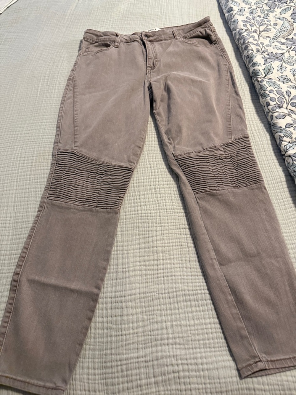 Pistols Ribbed Knee Slim Pants in Taupe